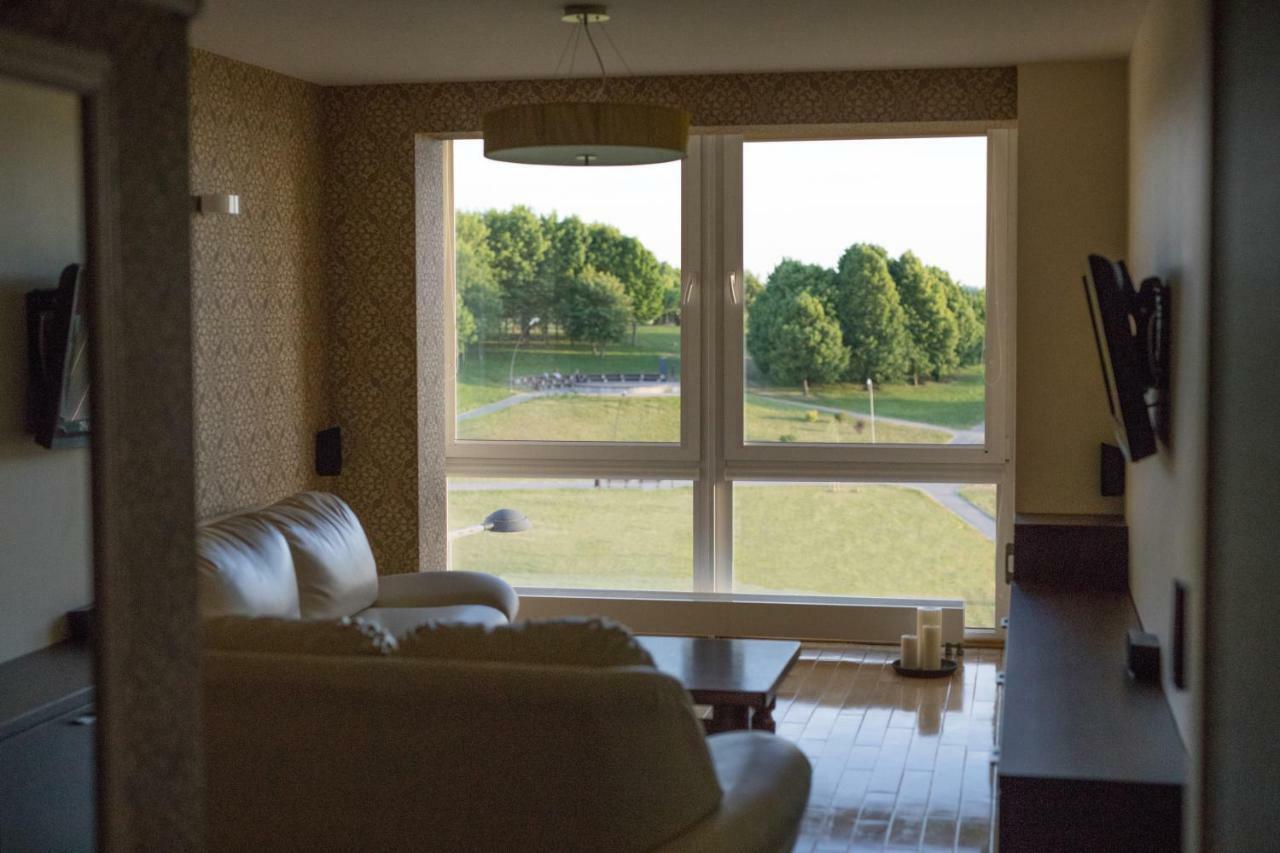 Cozy Apartment With A Wonderful Lake View Telšiai 外观 照片